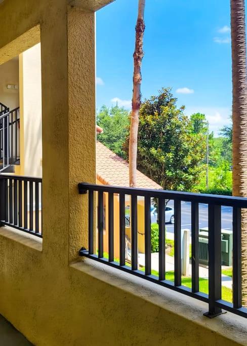 Entire Rental 3-Br Minutes From Disney X8 Hot Tub Apartment 2204 Orlando Exterior photo
